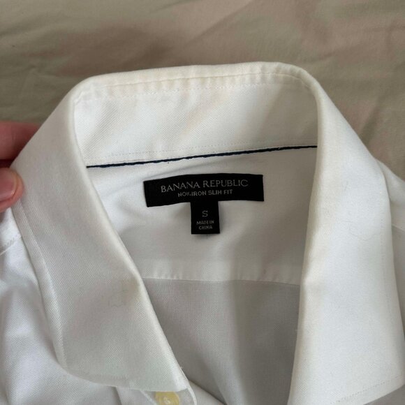 Banana Republic Men's Classic White Button Down Dress Shirt - S - 85% OFF - Picture 5 of 5